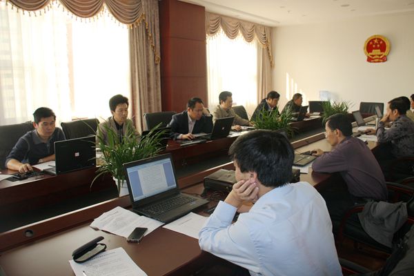 2013年10月24日 全州法院书记员庭审竞赛4_副本.jpg