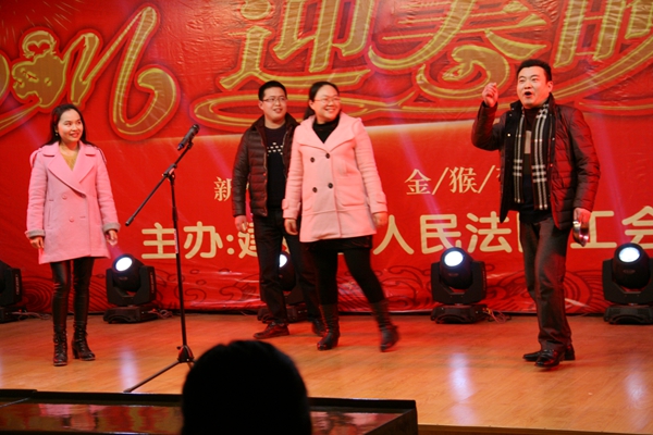 干警自编自演三句半.jpg